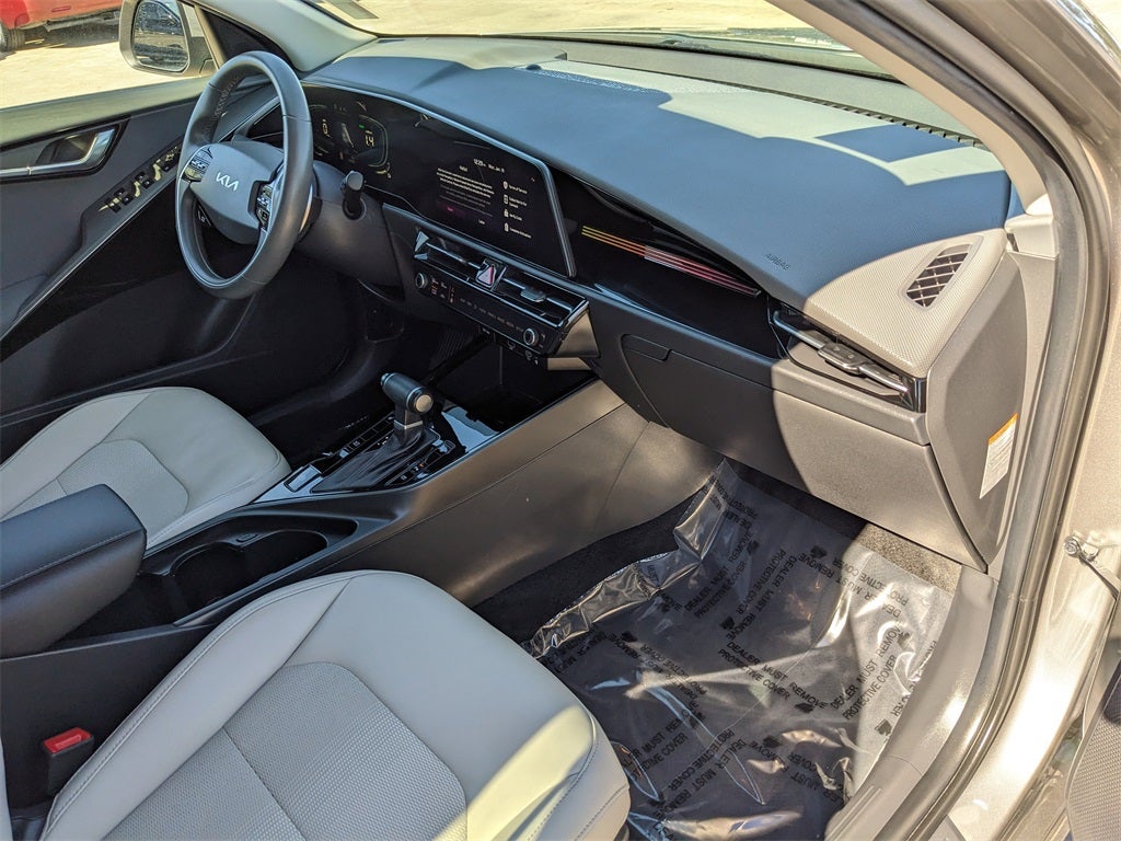 2024 Kia Niro EX