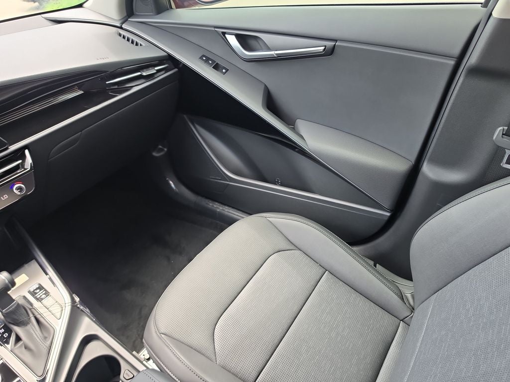2026 Kia Niro SX Touring
