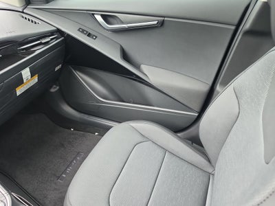 2026 Kia Niro SX