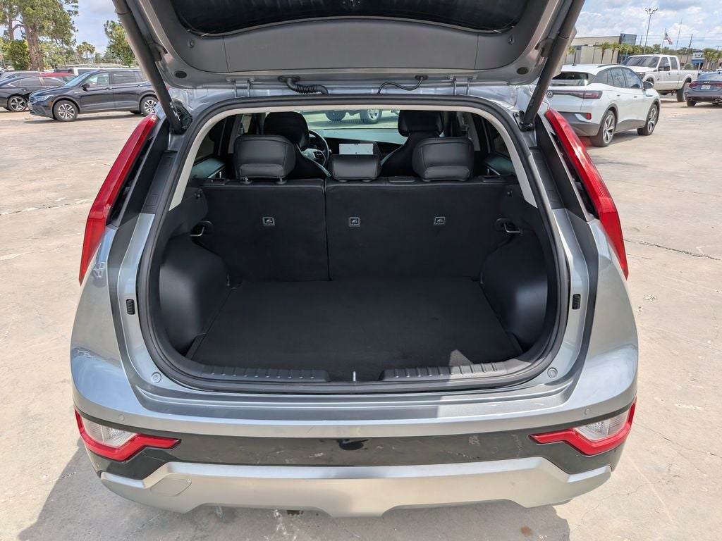 2024 Kia Niro SX