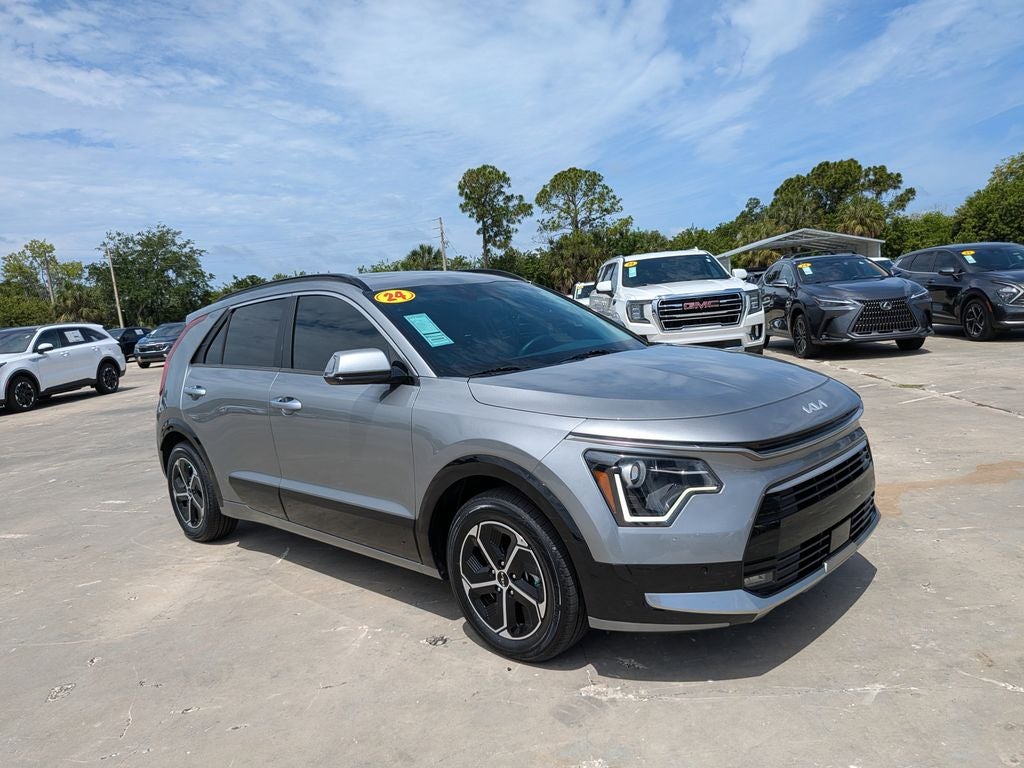 2024 Kia Niro SX