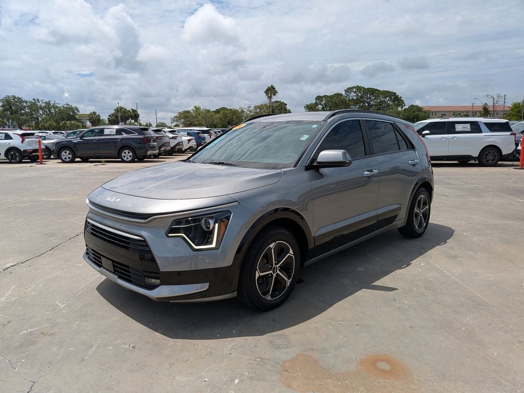 2024 Kia Niro SX