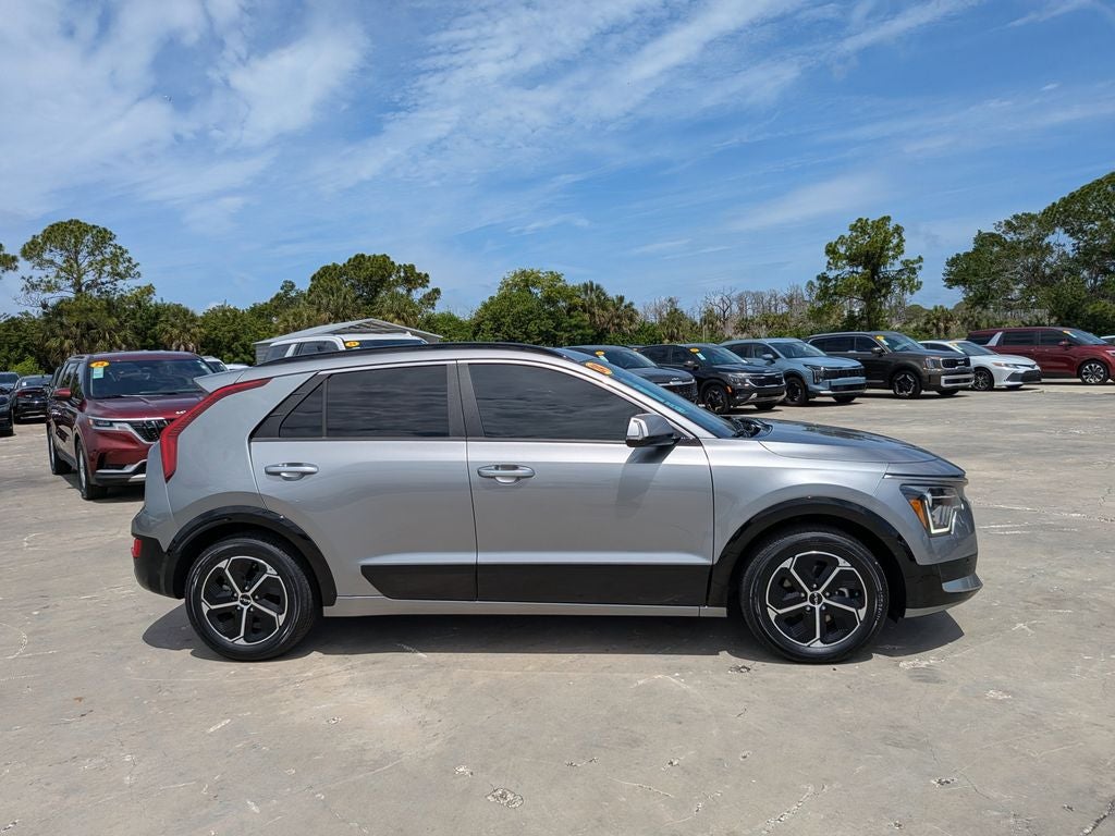 2024 Kia Niro SX