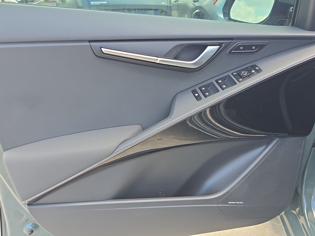 2026 Kia Niro SX