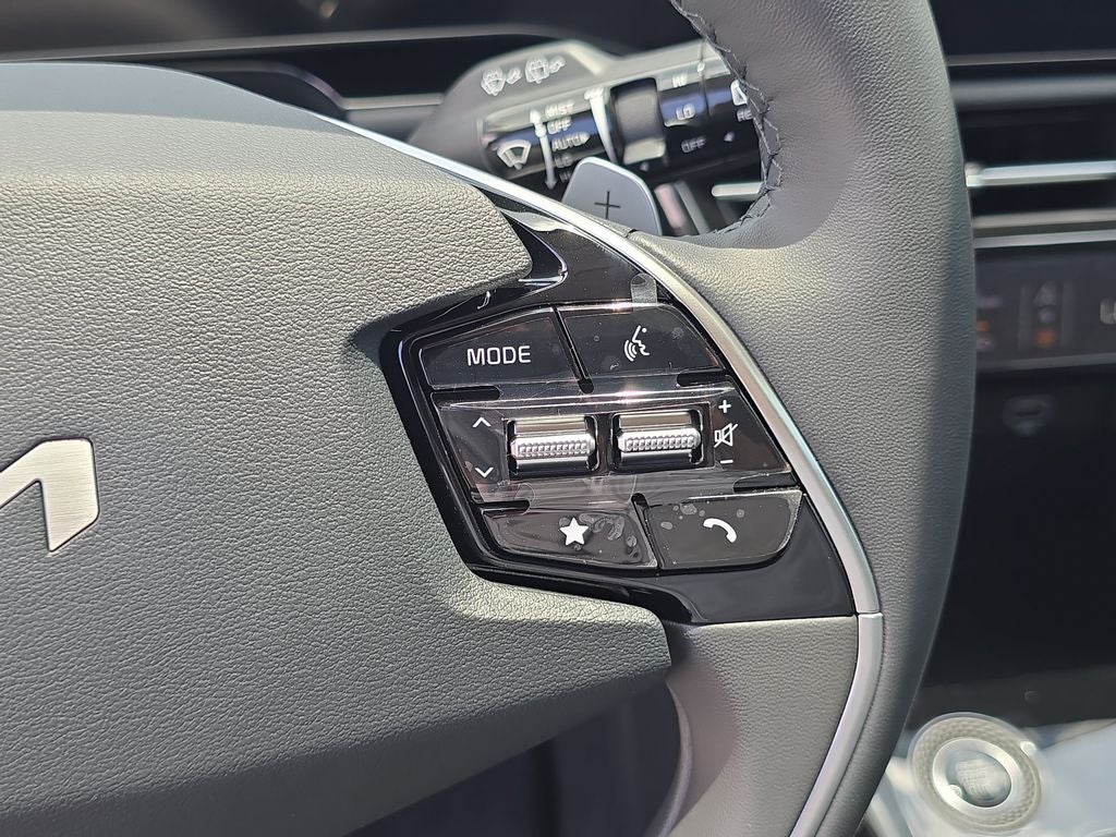 2026 Kia Niro SX