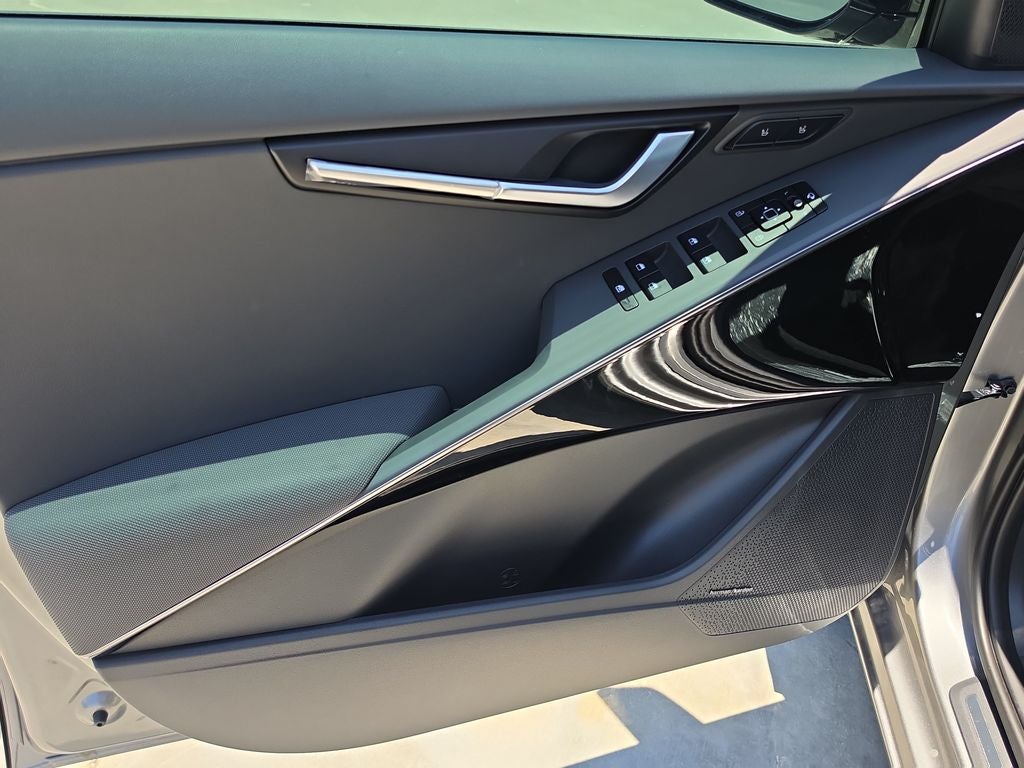 2026 Kia Niro SX