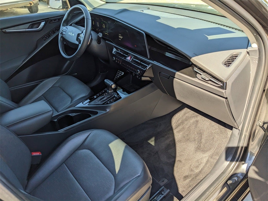 2023 Kia Niro SX Touring