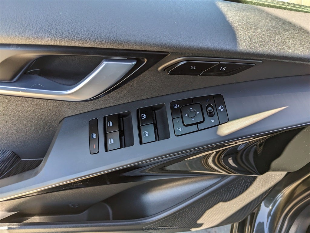 2023 Kia Niro SX Touring