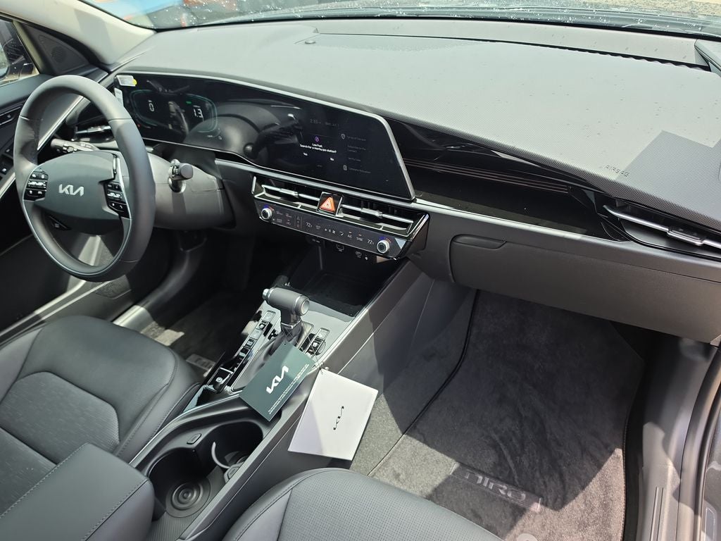 2026 Kia Niro SX