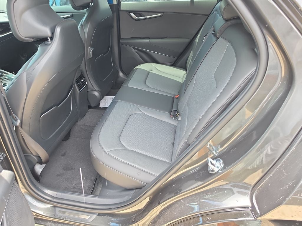 2026 Kia Niro SX