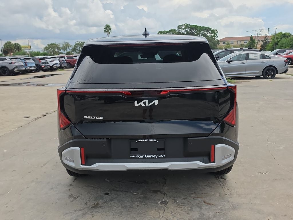 2027 Kia Seltos LX