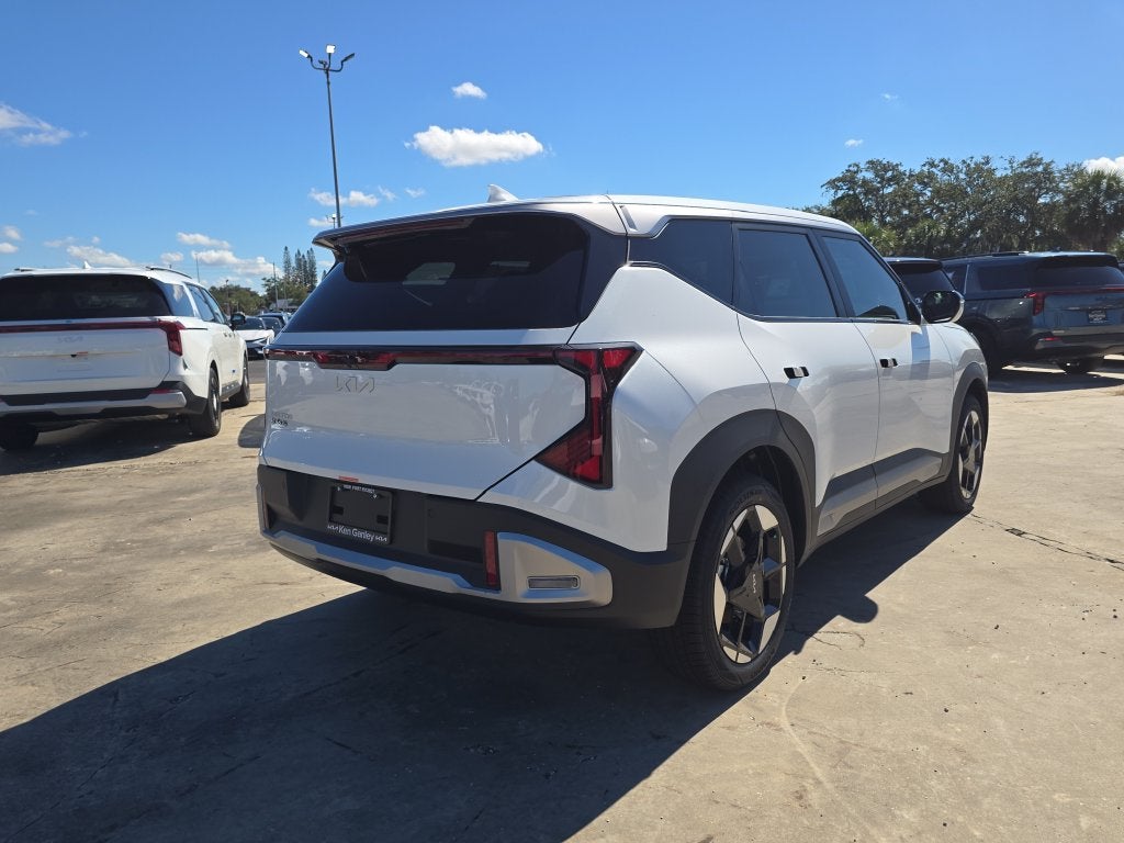 2027 Kia Seltos EX
