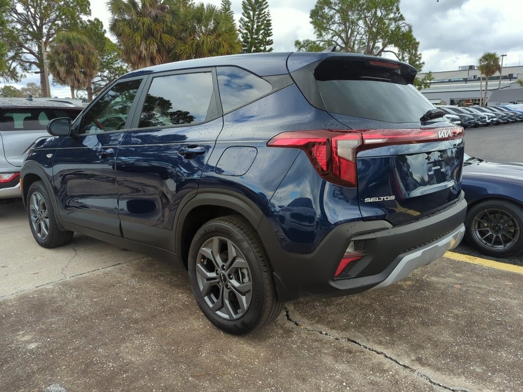 2025 Kia Seltos LX