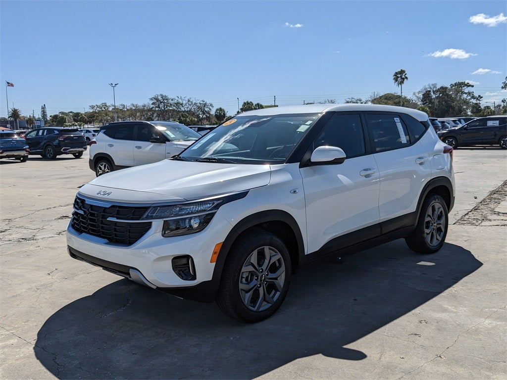 2025 Kia Seltos LX
