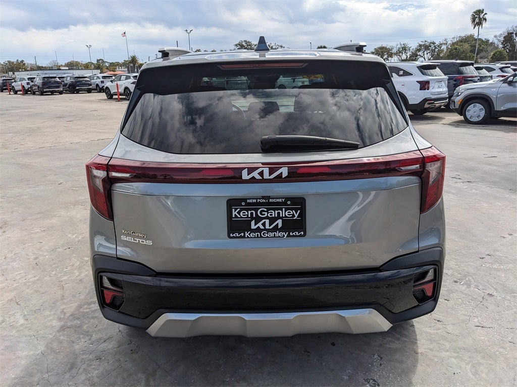 2024 Kia Seltos EX
