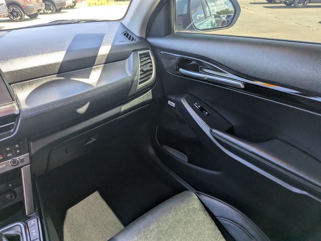 2025 Kia Seltos SX