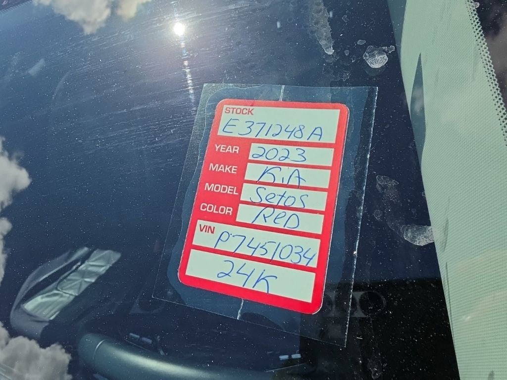 2023 Kia Seltos S
