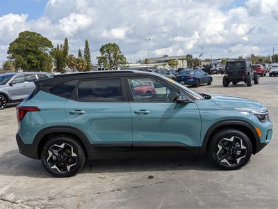 2025 Kia Seltos S