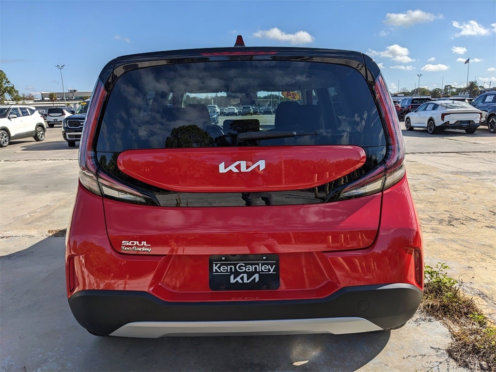 2024 Kia Soul LX