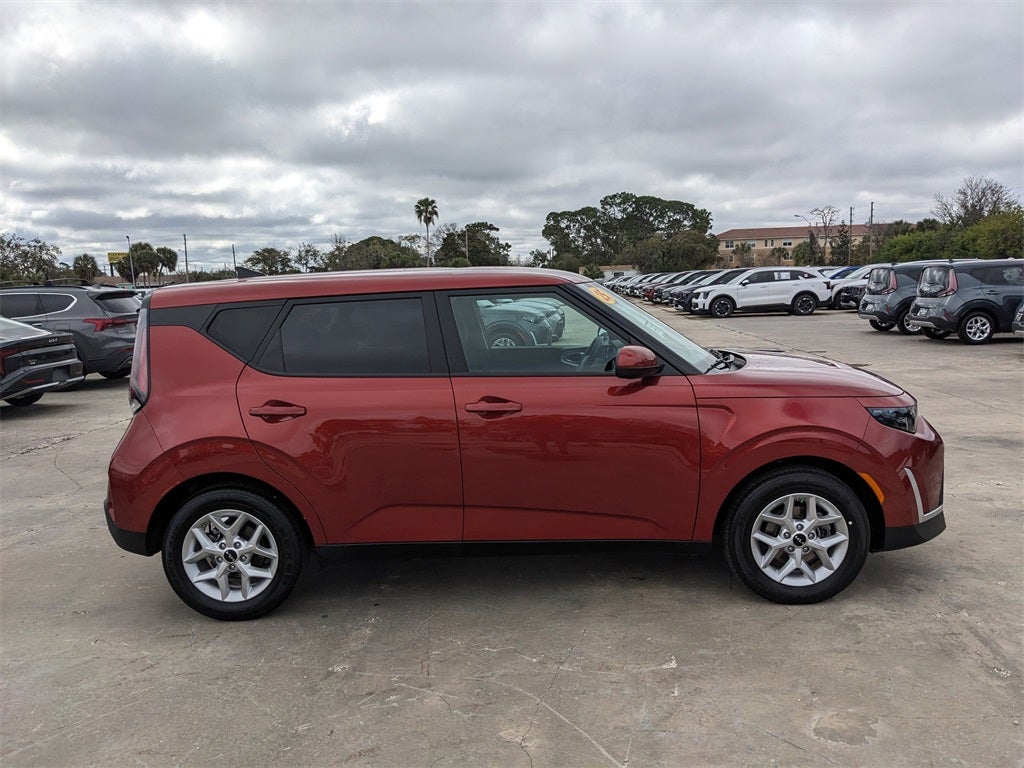 2025 Kia Soul LX