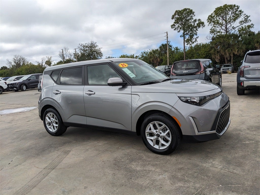 2025 Kia Soul LX