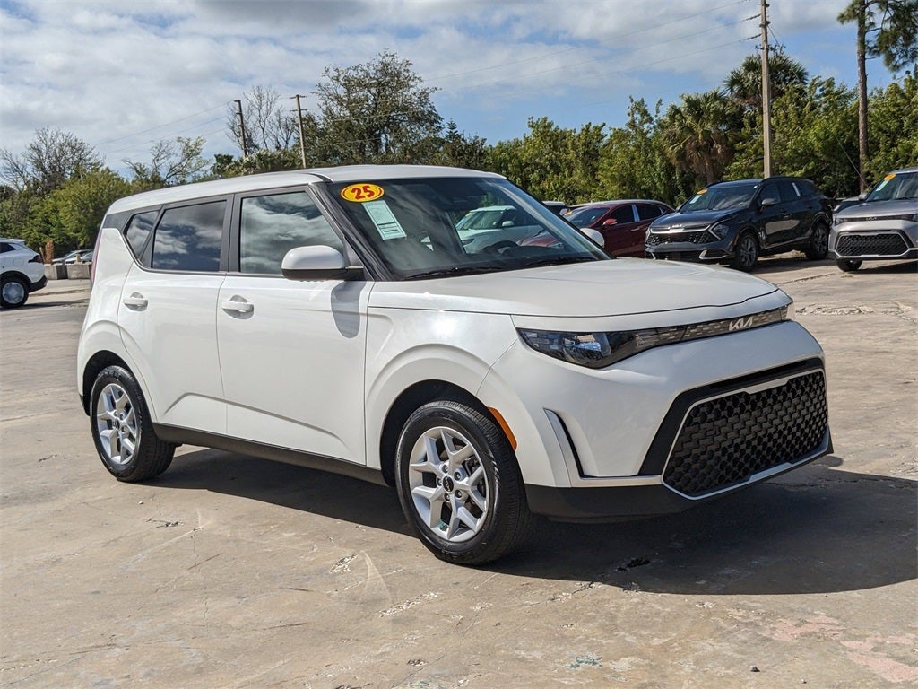 2025 Kia Soul LX