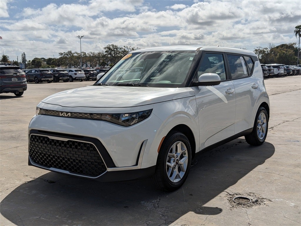 2025 Kia Soul LX