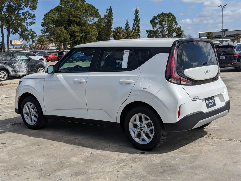 2025 Kia Soul LX