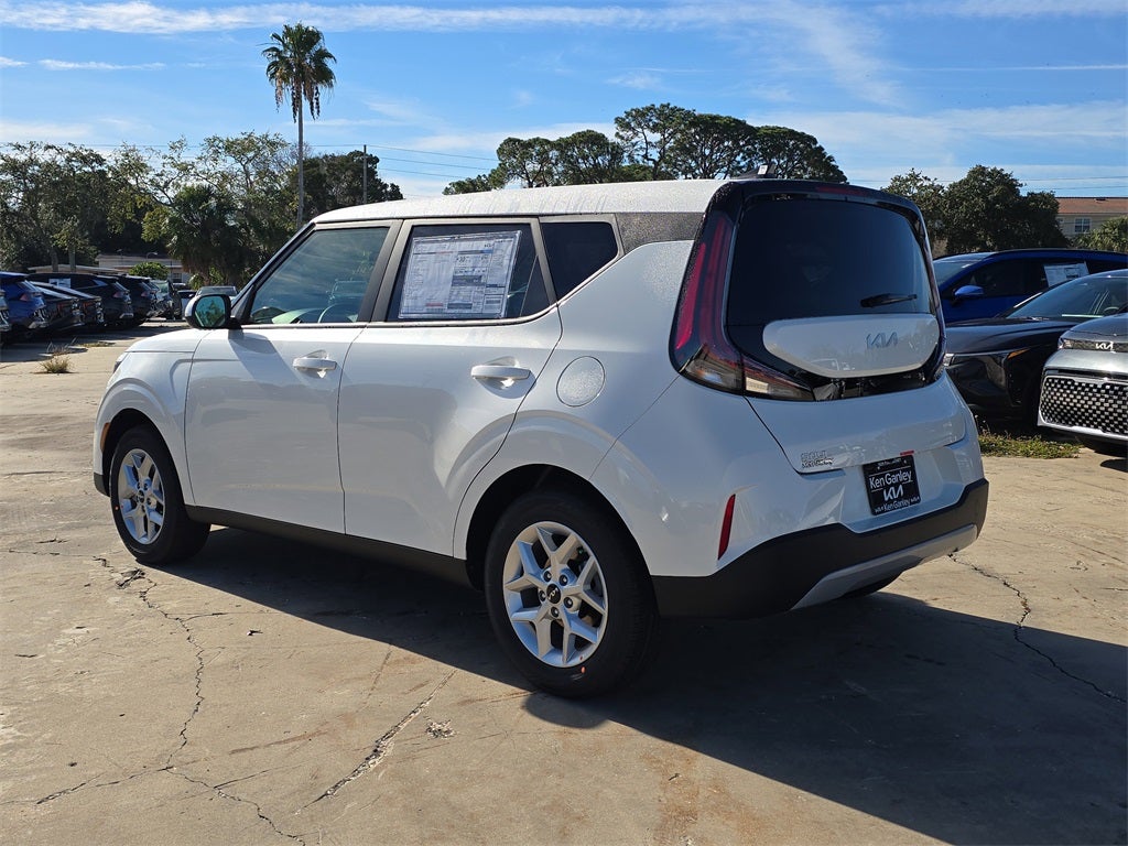 2025 Kia Soul LX