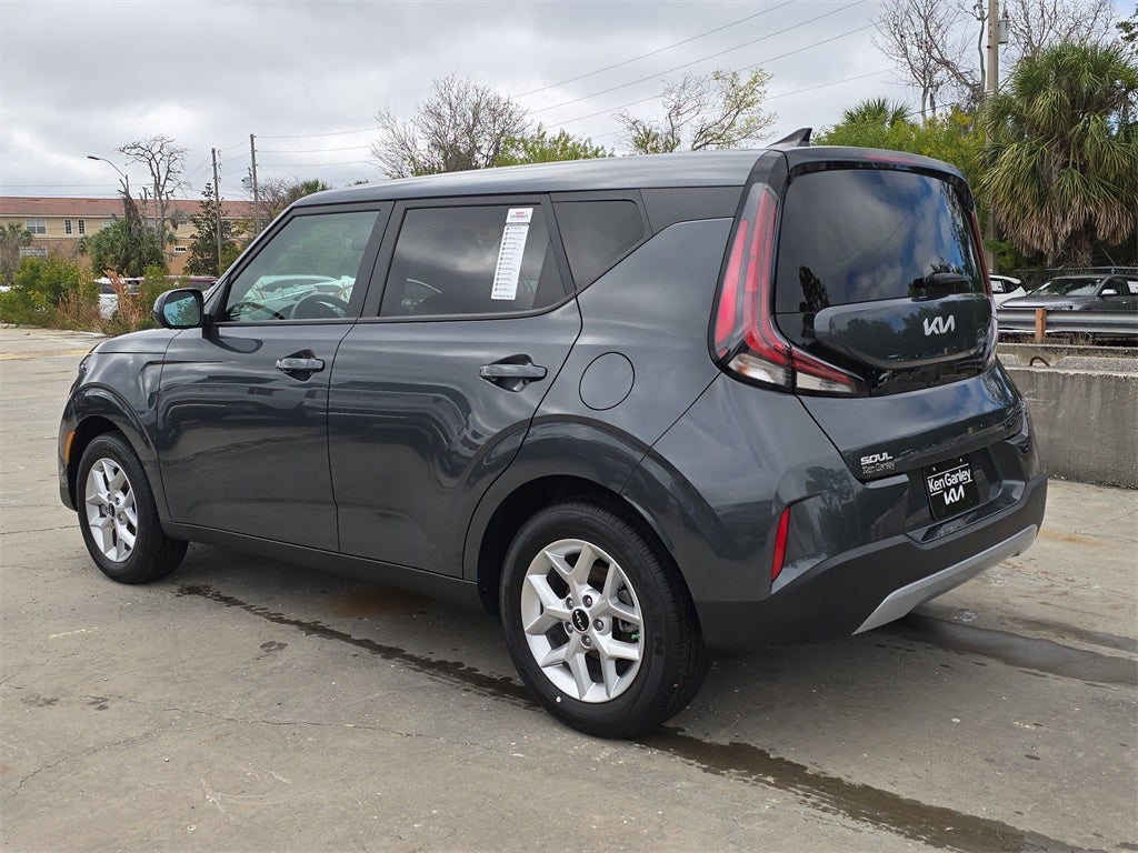 2025 Kia Soul LX