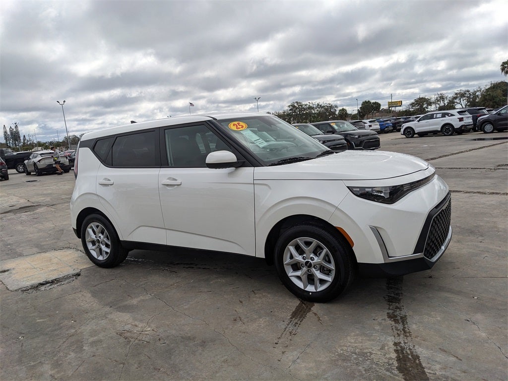 2025 Kia Soul LX