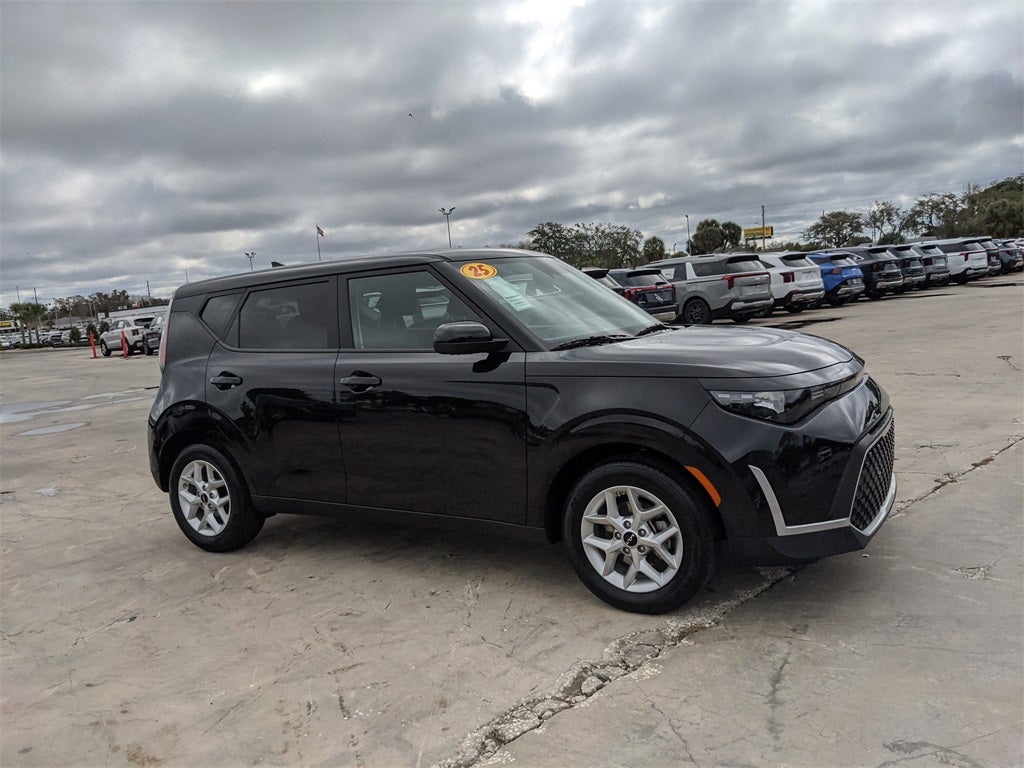 2025 Kia Soul LX