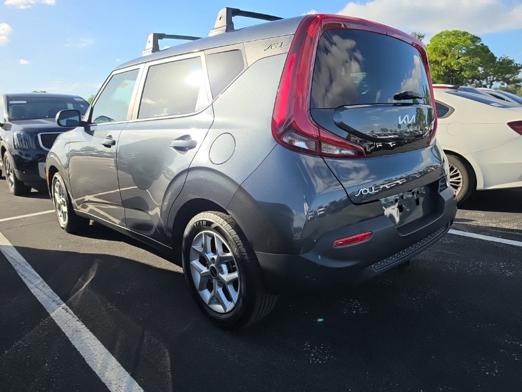 2022 Kia Soul LX