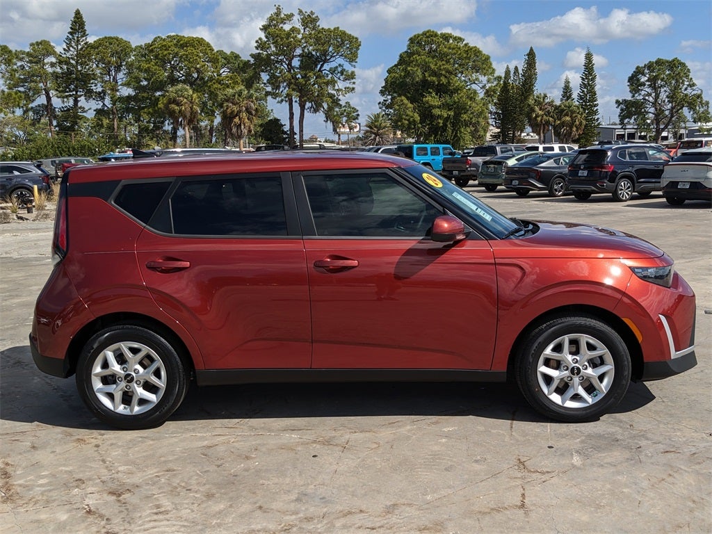 2024 Kia Soul LX