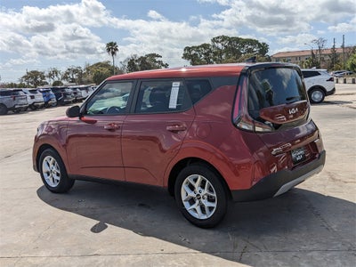 2024 Kia Soul LX