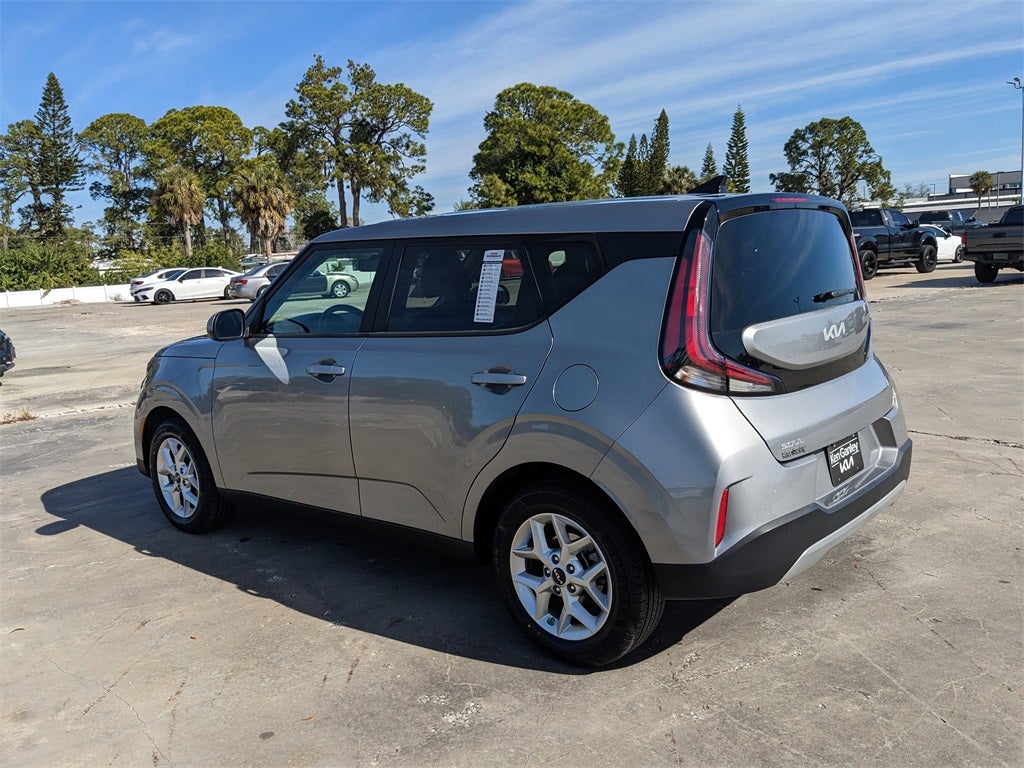 2024 Kia Soul LX