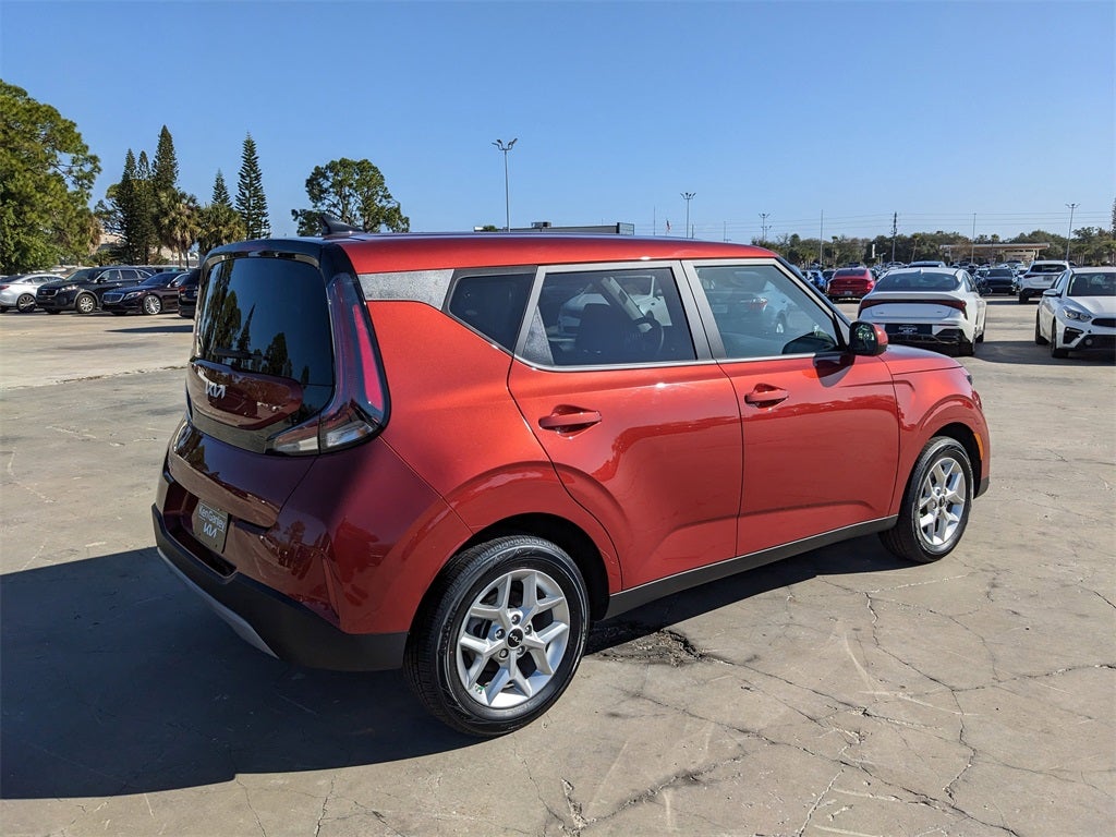 2024 Kia Soul LX