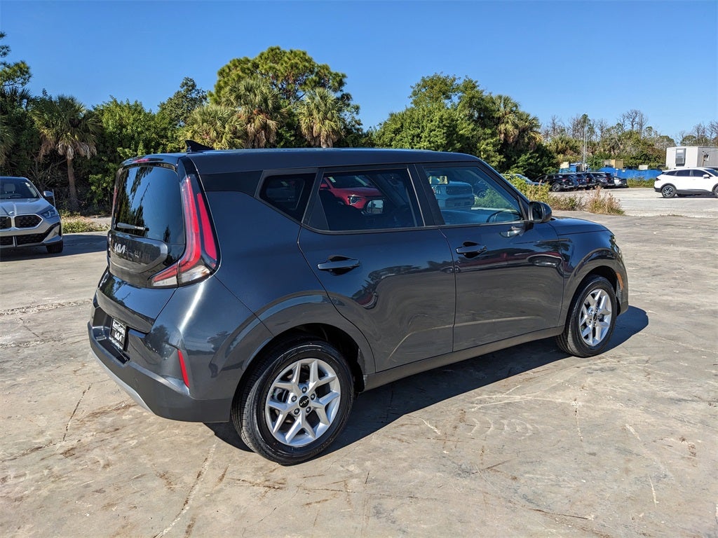 2024 Kia Soul LX