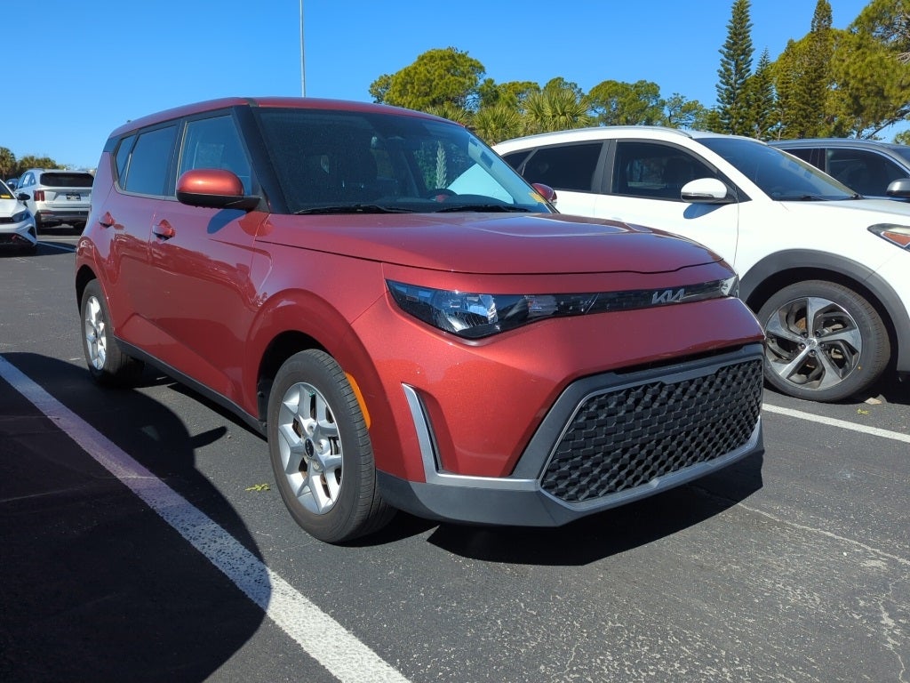 2024 Kia Soul LX