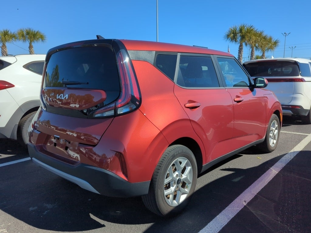 2024 Kia Soul LX
