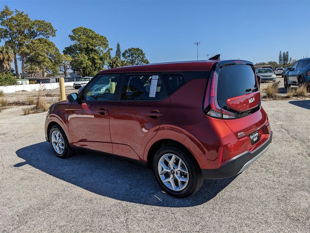2024 Kia Soul LX