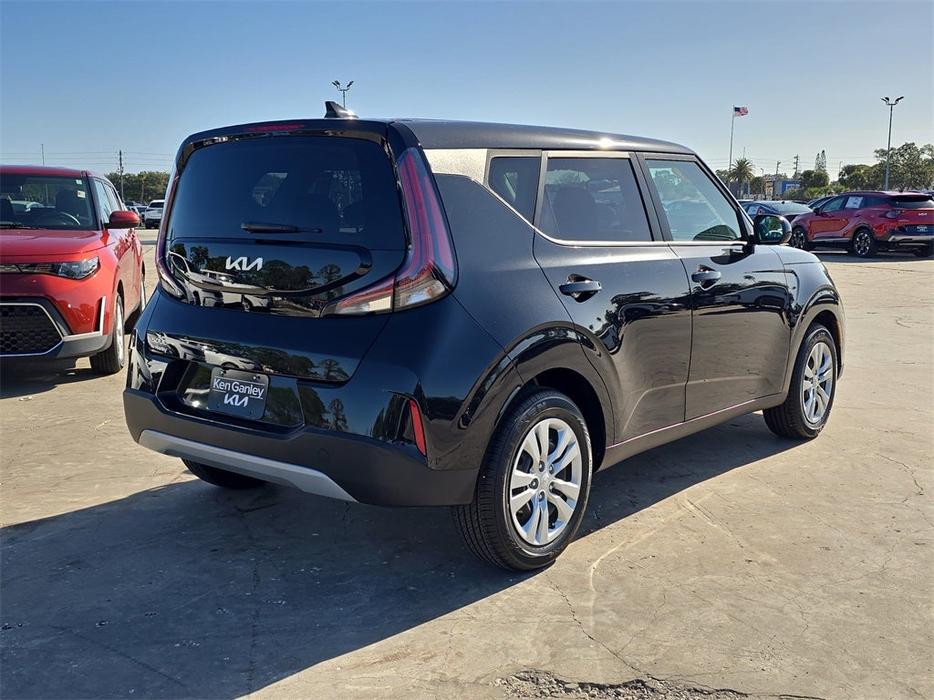2024 Kia Soul LX
