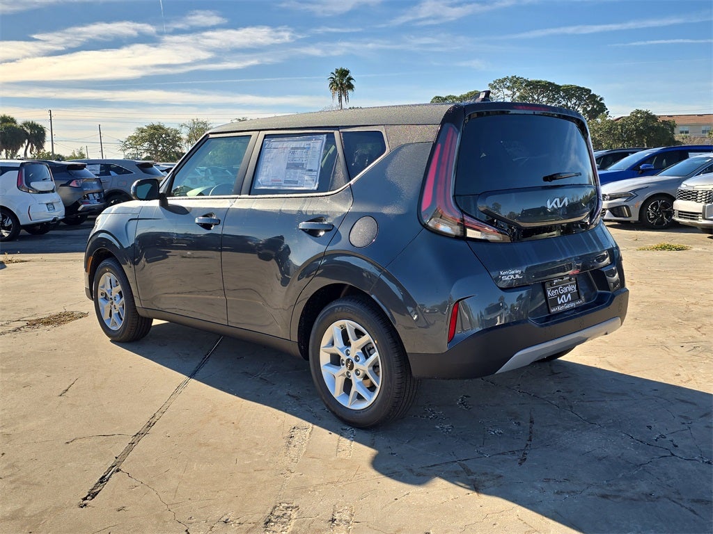 2025 Kia Soul LX