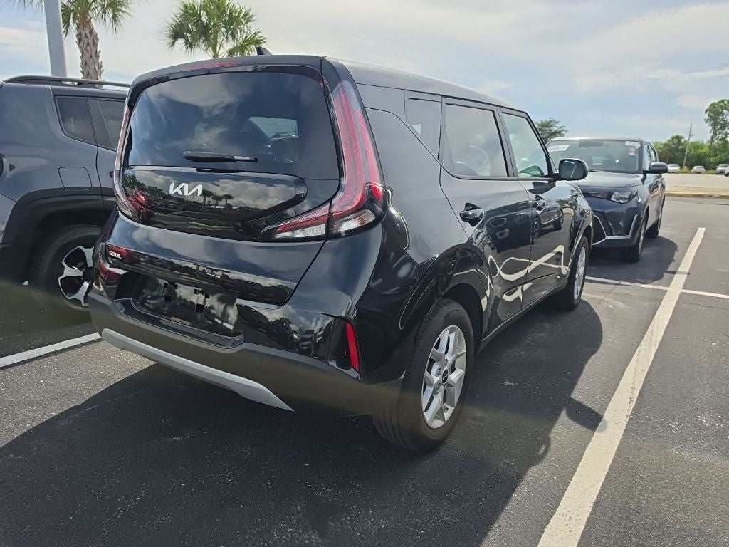 2025 Kia Soul LX