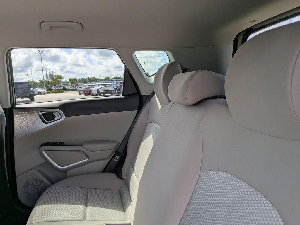 2025 Kia Soul LX