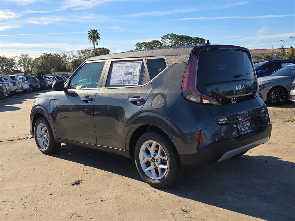 2025 Kia Soul LX