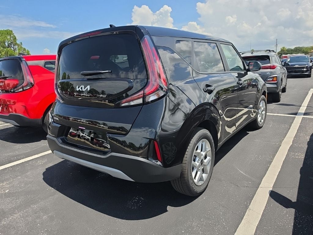 2025 Kia Soul LX