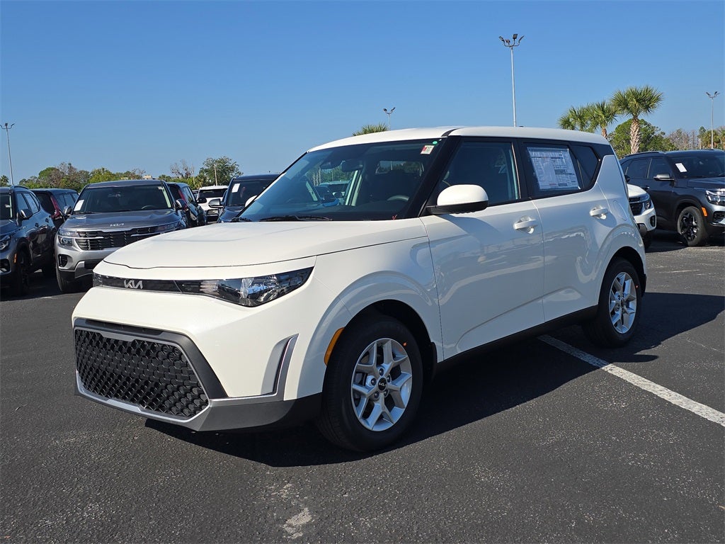 2025 Kia Soul LX