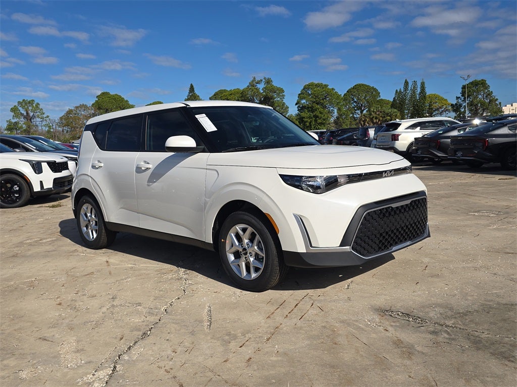 2025 Kia Soul LX
