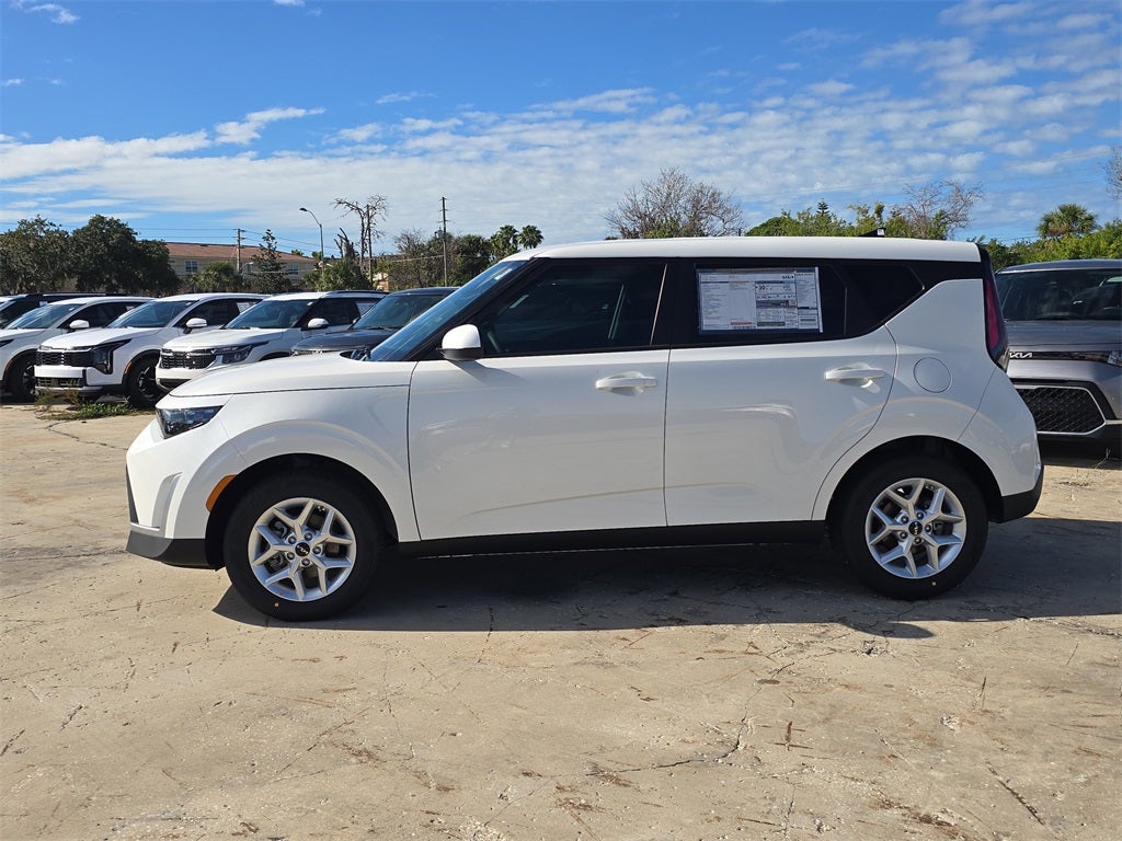 2025 Kia Soul LX
